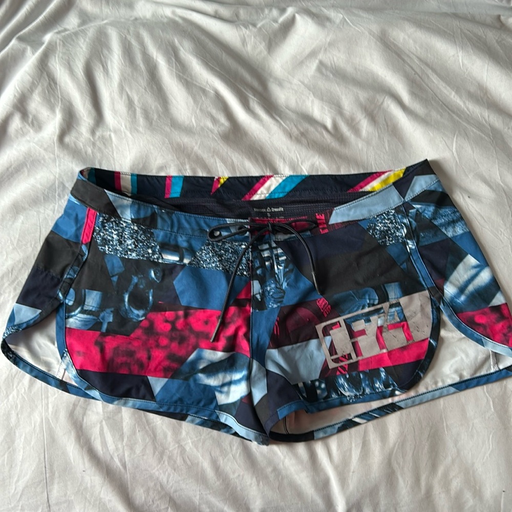 Reebok Crossfit short shorts. Size Smalll.